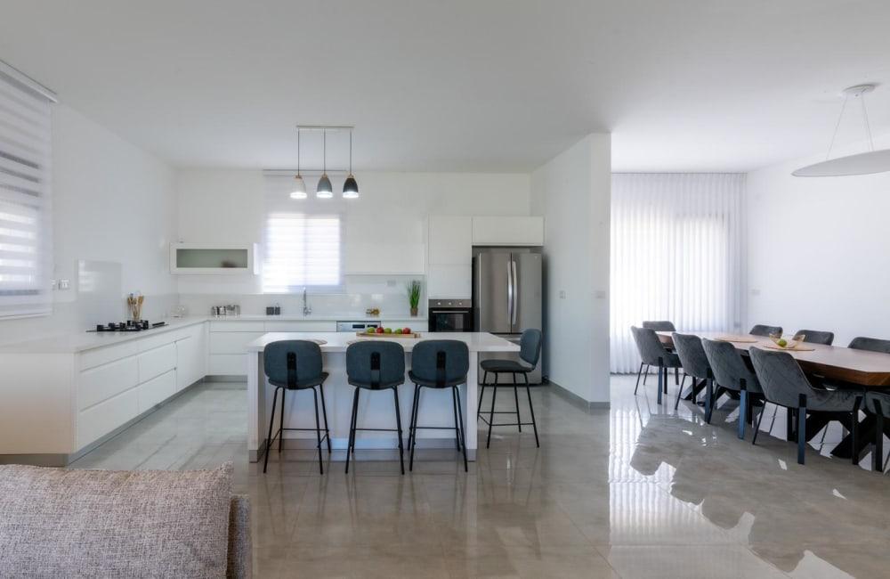 83924 גלריית פנים, אחוזת עומרי, וילה  בצוריאל וילות - Vila