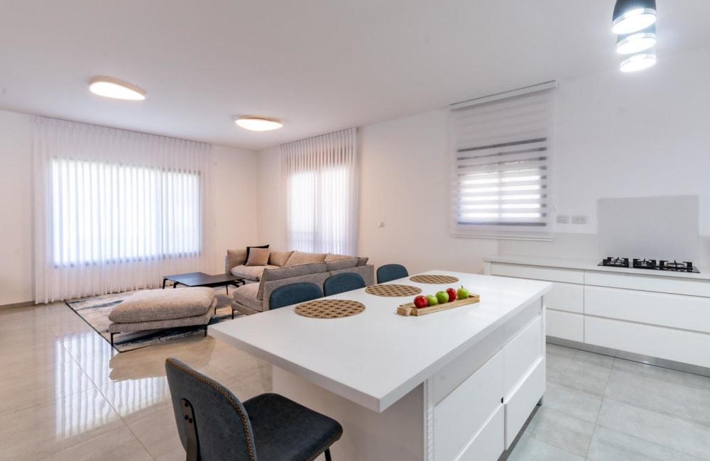 83952 גלריית פנים, אחוזת עומרי, וילה  בצוריאל וילות - Vila