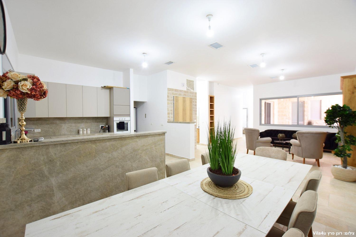 84625 המתחם הפנימי, אחוזת אפיקי מים, וילה  בתירוש וילות - Vila