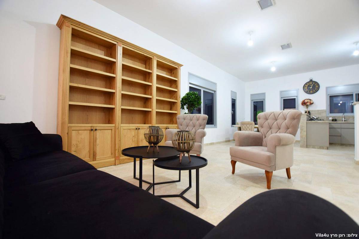 84644 המתחם הפנימי, אחוזת אפיקי מים, וילה  בתירוש וילות - Vila