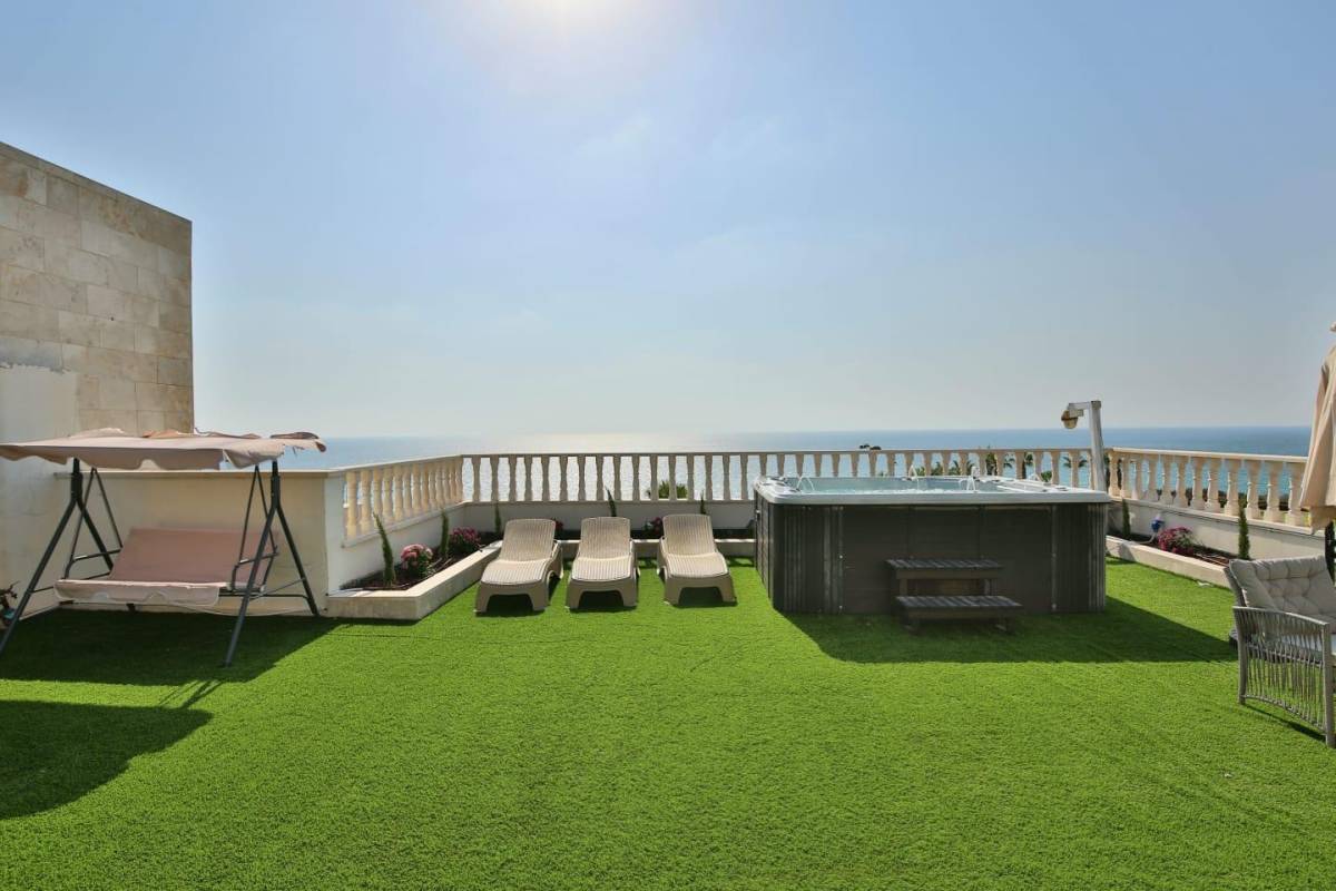 85296 המתחם החיצוני, וילה רויאל מול הים, וילה  בנתניה וילות - Vila