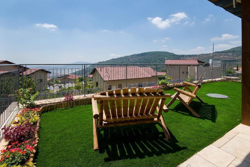 85899 המתחם החיצוני, וילה נטופה כושר - Villa Netofa Kosher, וילה  במצפה נטופה וילות - Vila