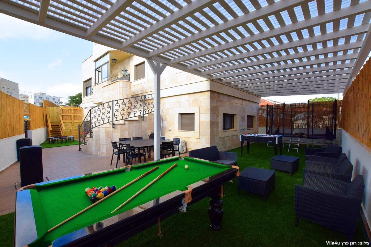 88841 המתחם החיצוני, אחוזת הים, וילה  בנהריה וילות - Vila