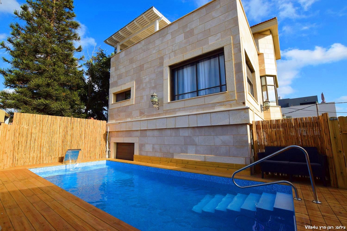 88847 המתחם החיצוני, אחוזת הים, וילה  בנהריה וילות - Vila