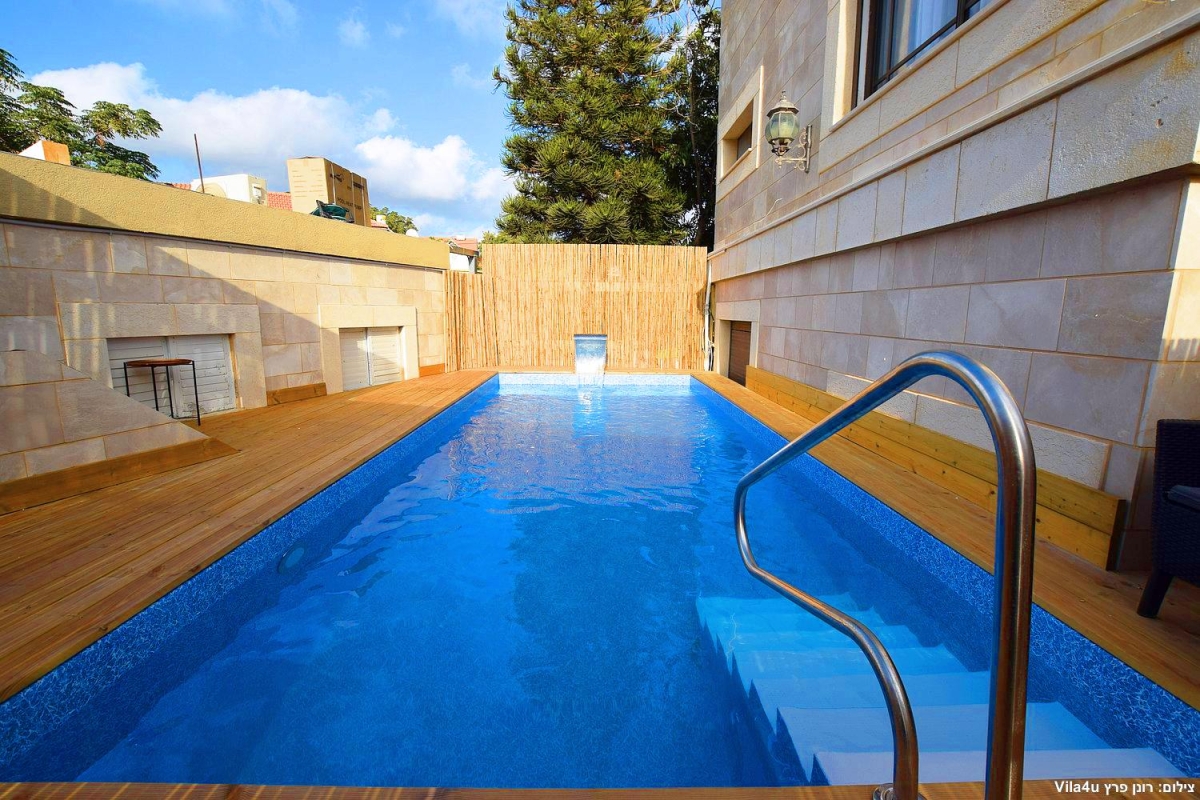 88858 המתחם החיצוני, אחוזת הים, וילה  בנהריה וילות - Vila