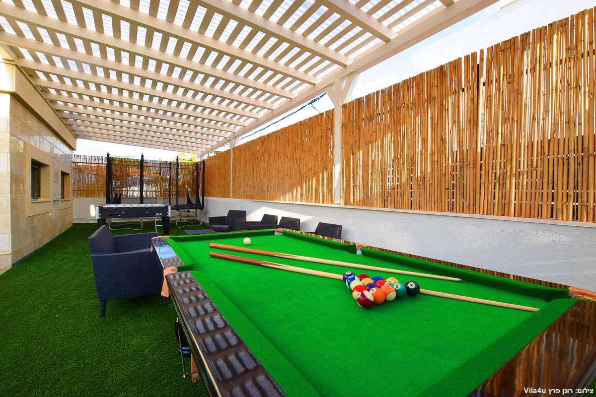 88860 המתחם החיצוני, אחוזת הים, וילה  בנהריה וילות - Vila