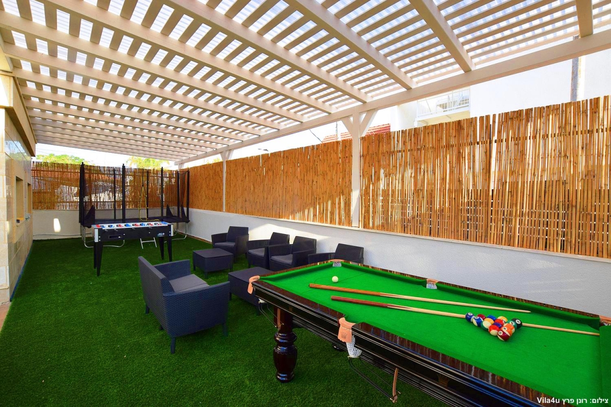 88861 המתחם החיצוני, אחוזת הים, וילה  בנהריה וילות - Vila