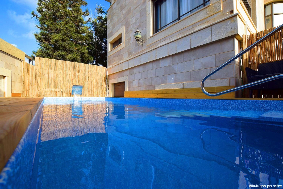 88864 המתחם החיצוני, אחוזת הים, וילה  בנהריה וילות - Vila