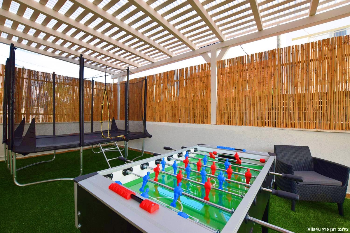 88865 המתחם החיצוני, אחוזת הים, וילה  בנהריה וילות - Vila