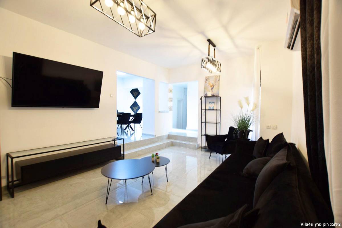 88899 המתחם הפנימי, אחוזת הים, וילה  בנהריה וילות - Vila