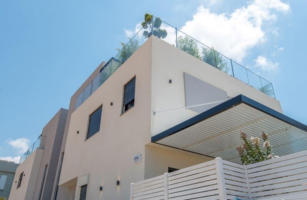 וילה המתחם החיצוני, ארכיטקט ביץ' האוס, וילה  בחדרה וילות - Vila