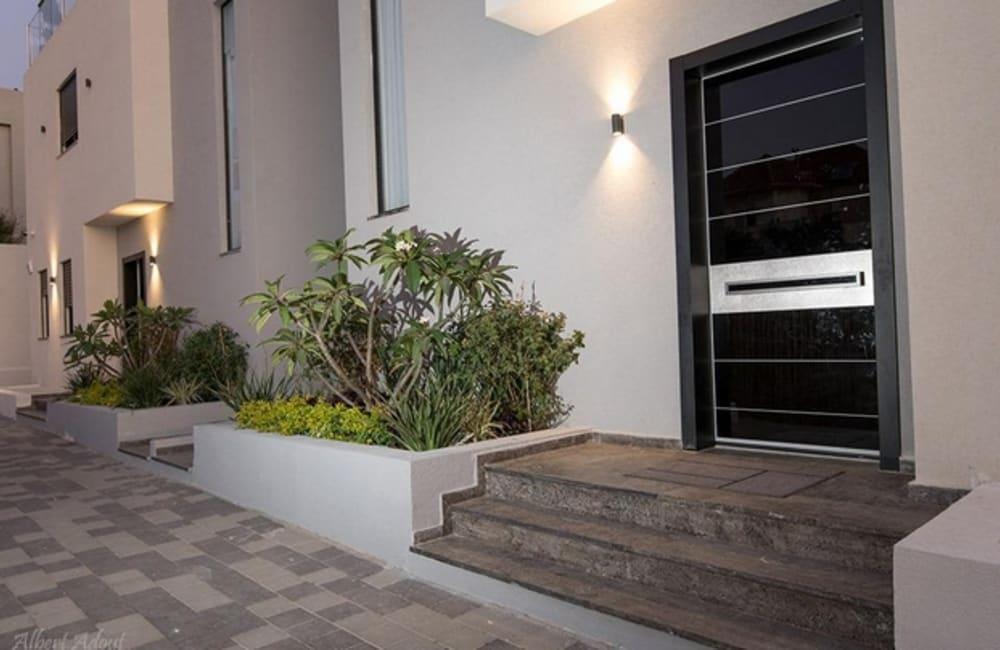 וילה המתחם החיצוני, ארכיטקט ביץ' האוס, וילה  בחדרה וילות - Vila