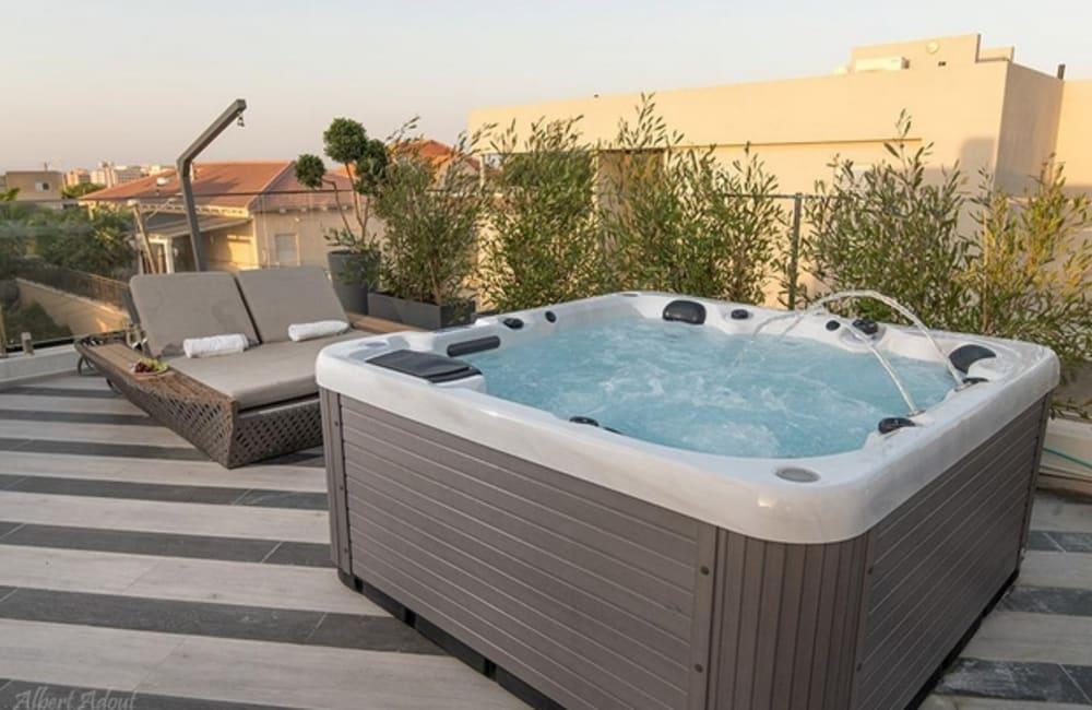 גקוזי המתחם החיצוני, ארכיטקט ביץ' האוס, וילה  בחדרה וילות - Vila