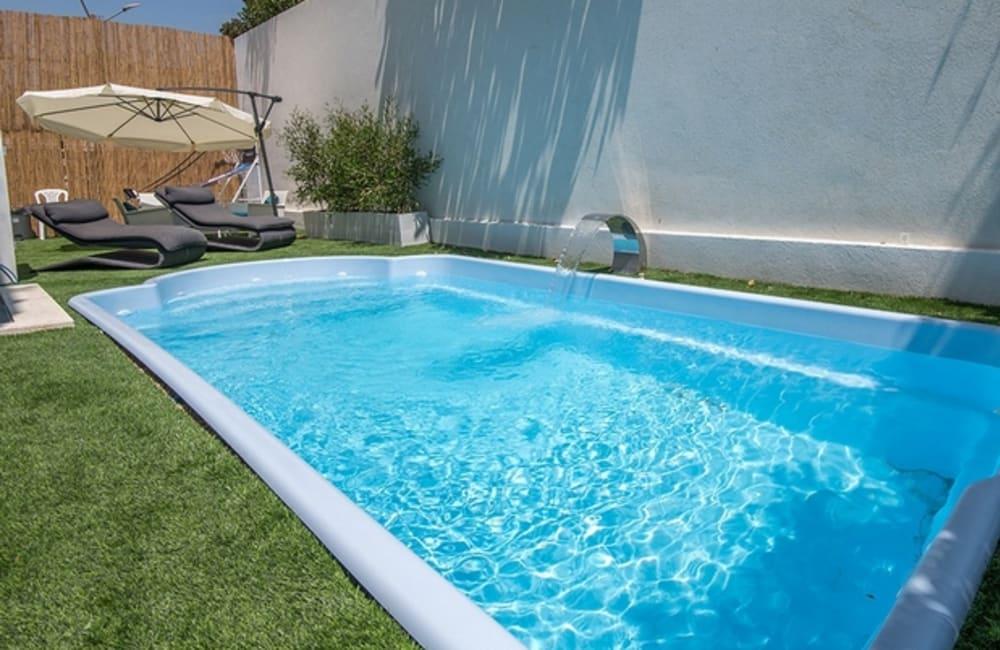 בריכה המתחם החיצוני, ארכיטקט ביץ' האוס, וילה  בחדרה וילות - Vila