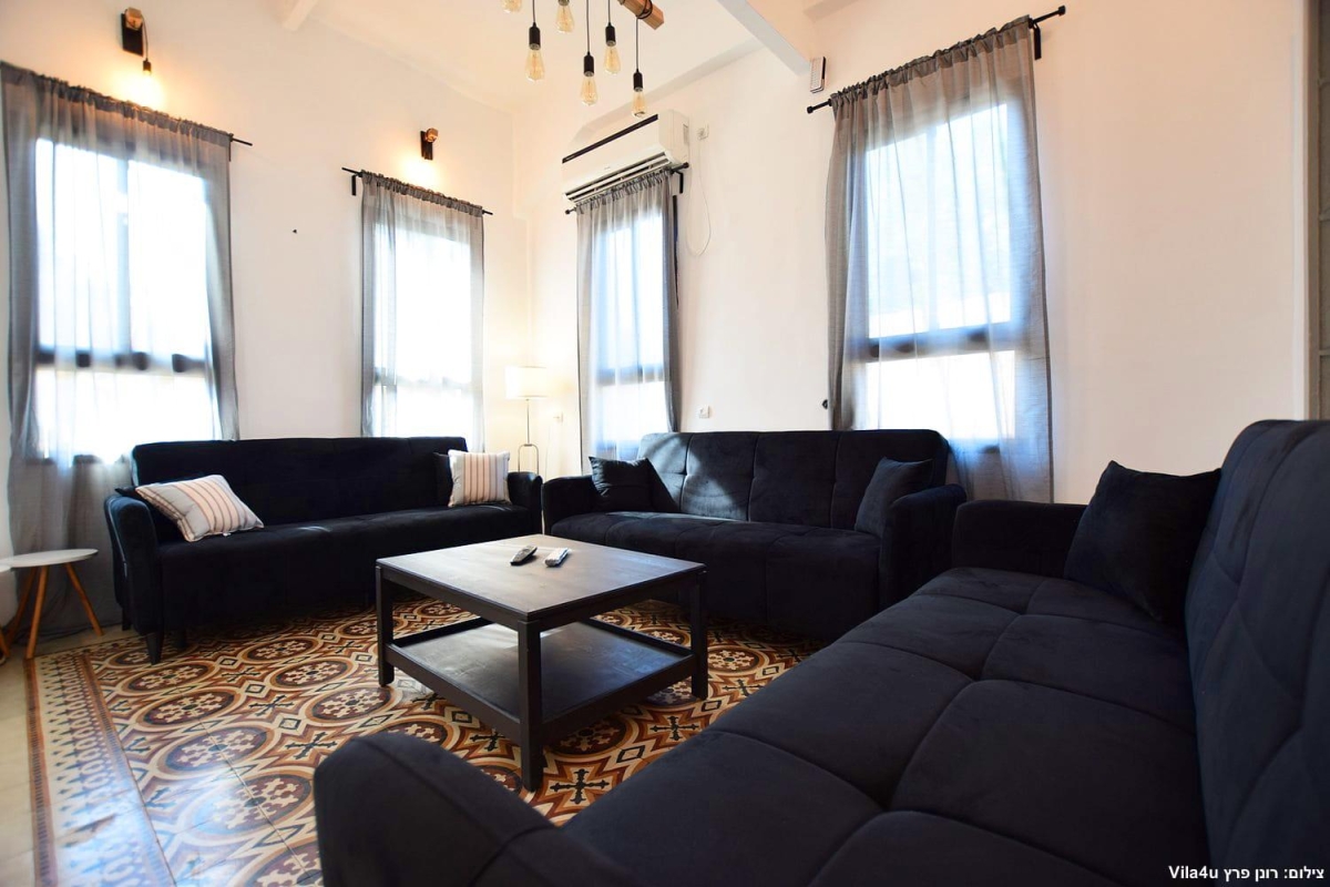 90832 גלריית הוילה, אחוזת פאלמס בוטיק, וילה  בטבריה וילות - Vila