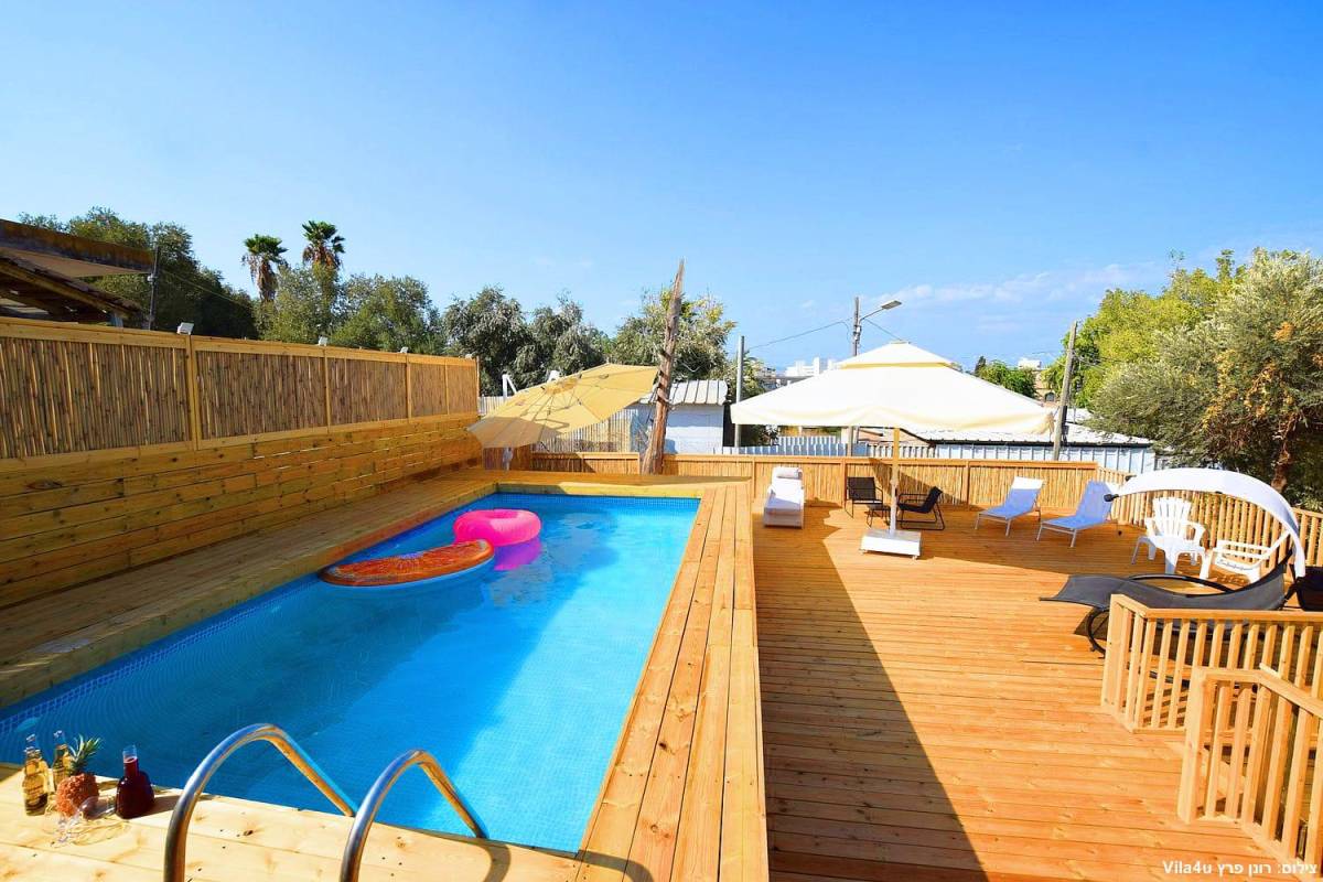 90849 המתחם החיצוני, אחוזת פאלמס בוטיק, וילה  בטבריה וילות - Vila