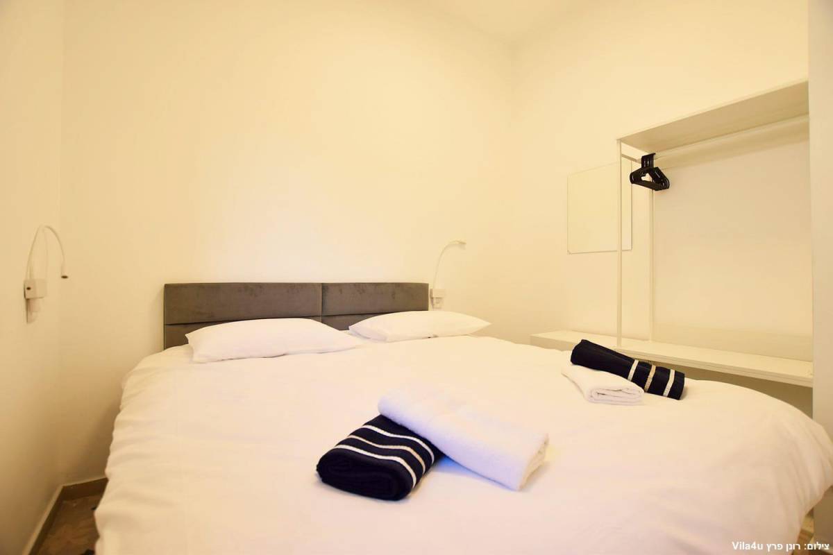 90857 גלריית הסוויטות, אחוזת פאלמס בוטיק, וילה  בטבריה וילות - Vila