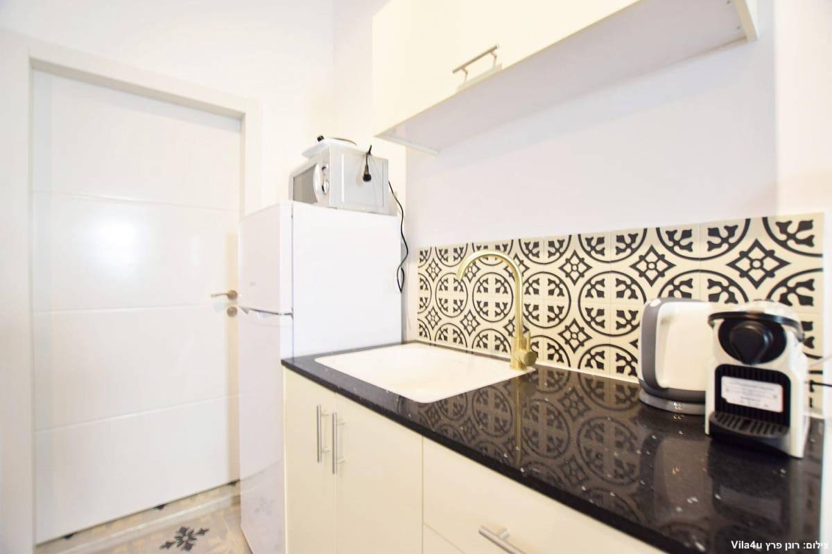 90875 גלריית הסוויטות, אחוזת פאלמס בוטיק, וילה  בטבריה וילות - Vila