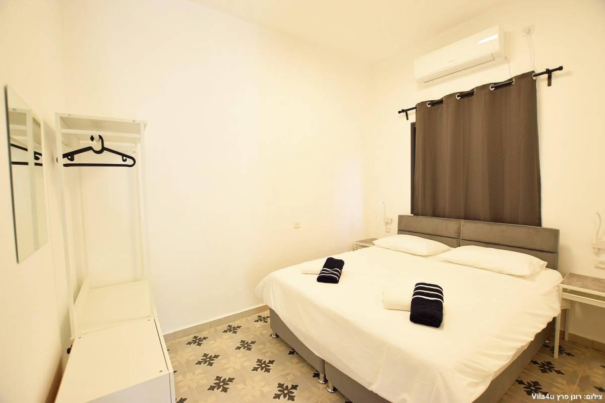 90877 גלריית הסוויטות, אחוזת פאלמס בוטיק, וילה  בטבריה וילות - Vila