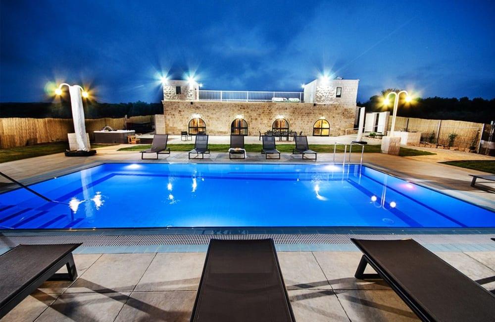 93051 המתחם החיצוני, וילה אחוזת אלון וזית, וילה  בנווה זיו וילות - Vila