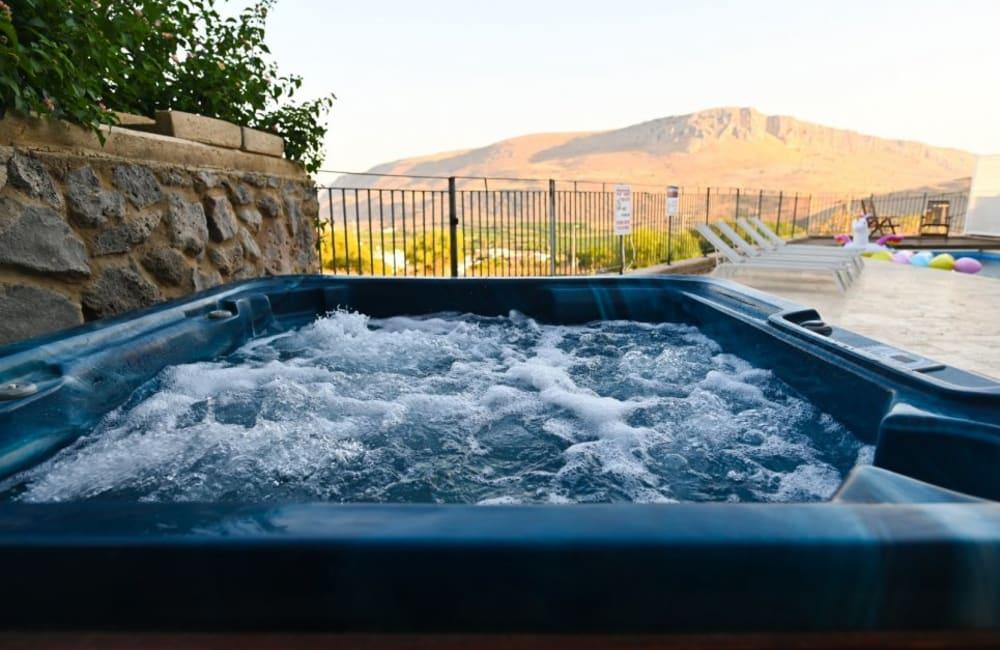 96852 גלריה כללית, וילה מול כנרת וארבל, וילה  במגדל וילות - Vila