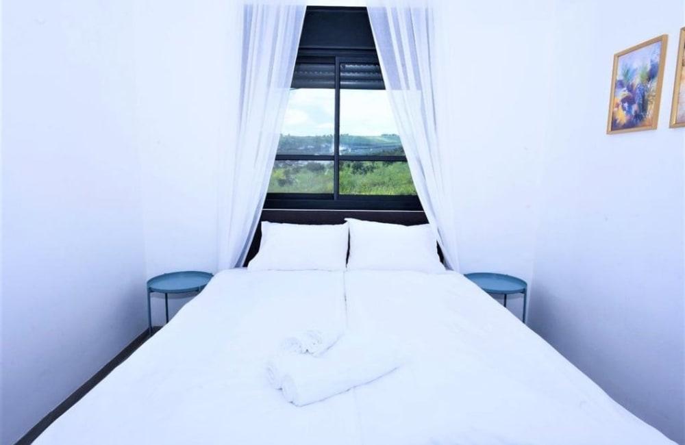 96866 גלריית פנים, וילה מול כנרת וארבל, וילה  במגדל וילות - Vila