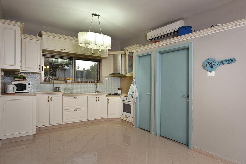 98192 כללי, אצולת אירופה - ספסופה, וילה  בספסופה וילות - Vila