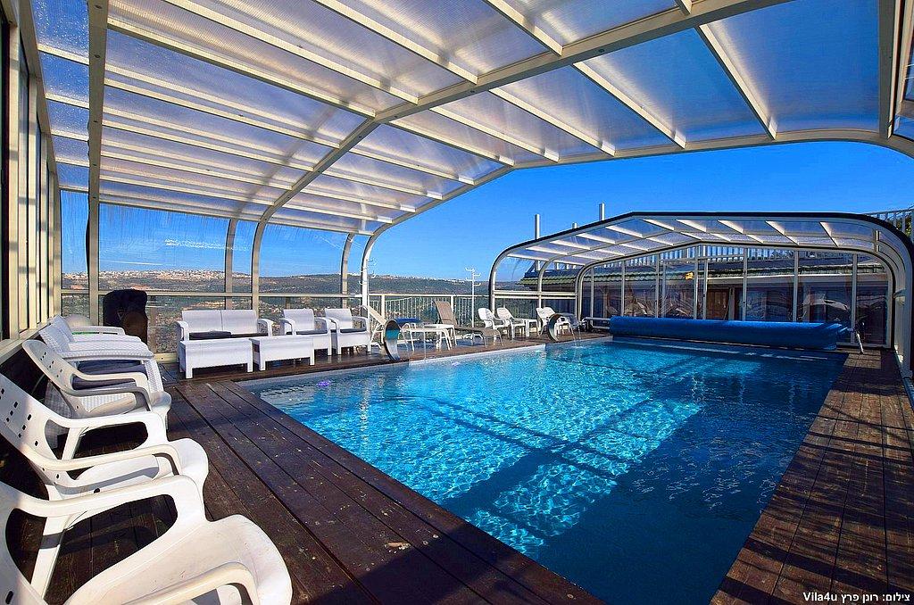 99236 המתחם בחורף, וילה הורייזן, וילה  בירכא וילות - Vila