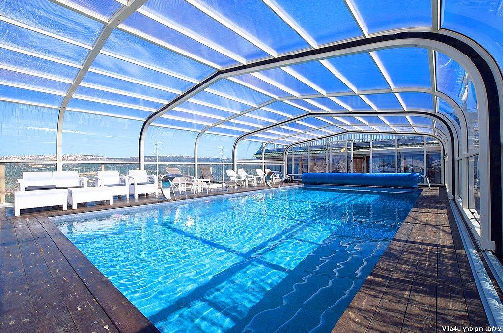 99239 המתחם בחורף, וילה הורייזן, וילה  בירכא וילות - Vila