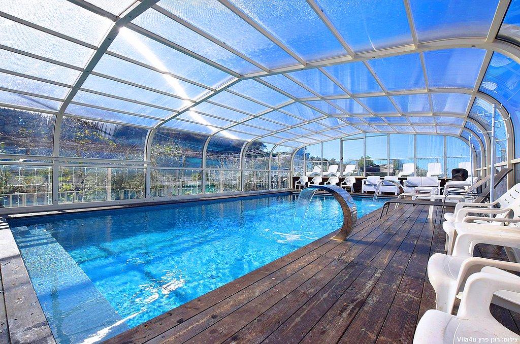 99246 המתחם בחורף, וילה הורייזן, וילה  בירכא וילות - Vila