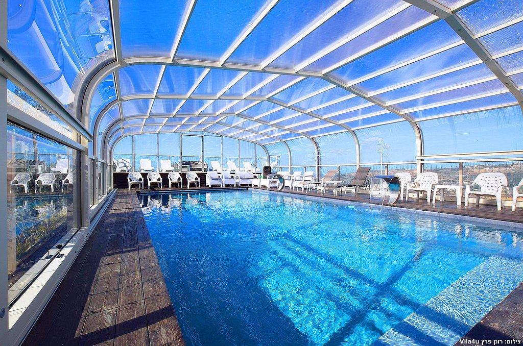 99253 המתחם בחורף, וילה הורייזן, וילה  בירכא וילות - Vila