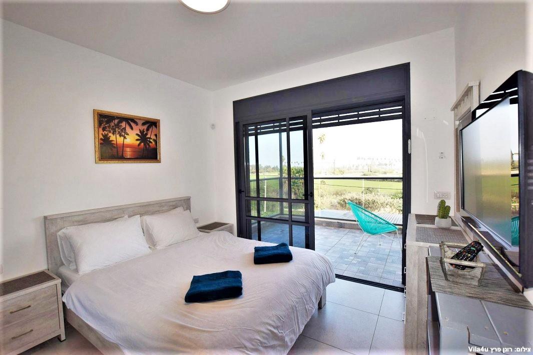 100406 גלריה כללית, אחוזת אגם כנרת, וילה  במגדל וילות - Vila