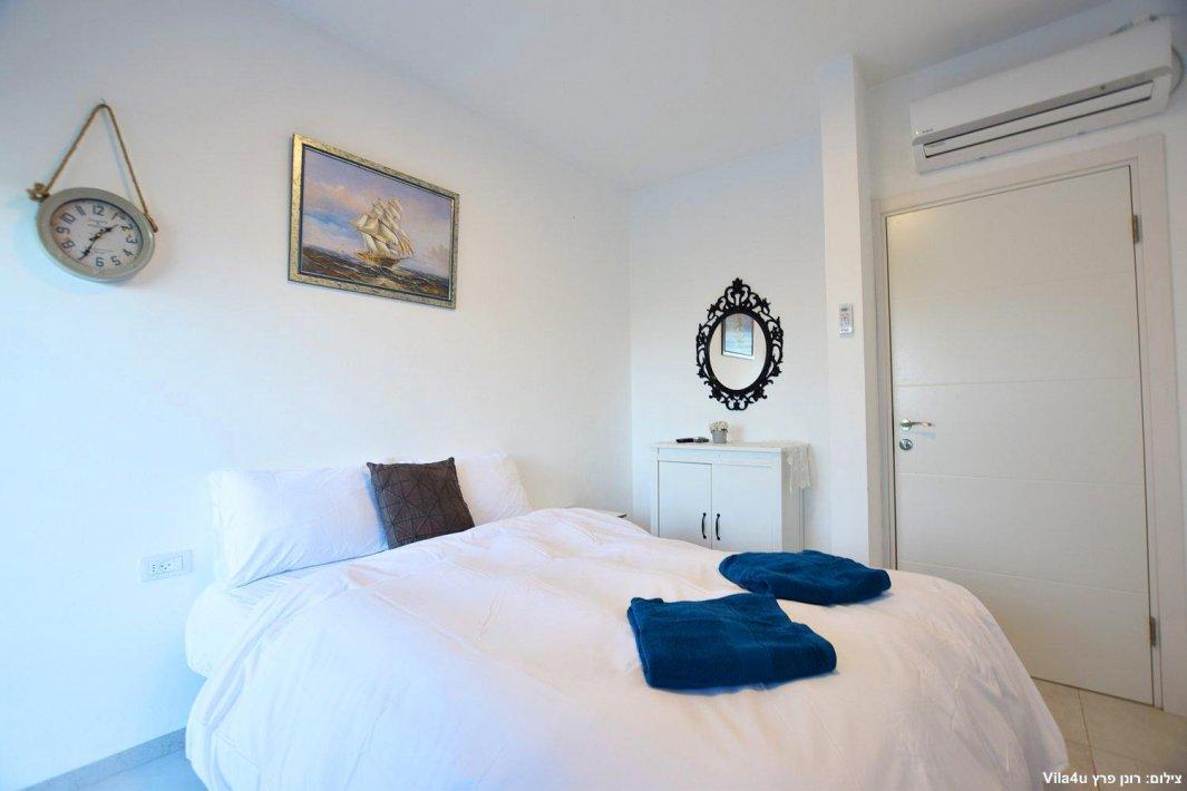 100411 פנים הוילה והחדרים, אחוזת אגם כנרת, וילה  במגדל וילות - Vila