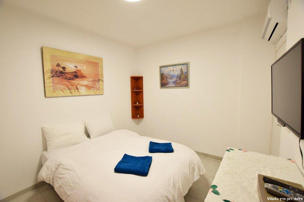 100413 פנים הוילה והחדרים, אחוזת אגם כנרת, וילה  במגדל וילות - Vila