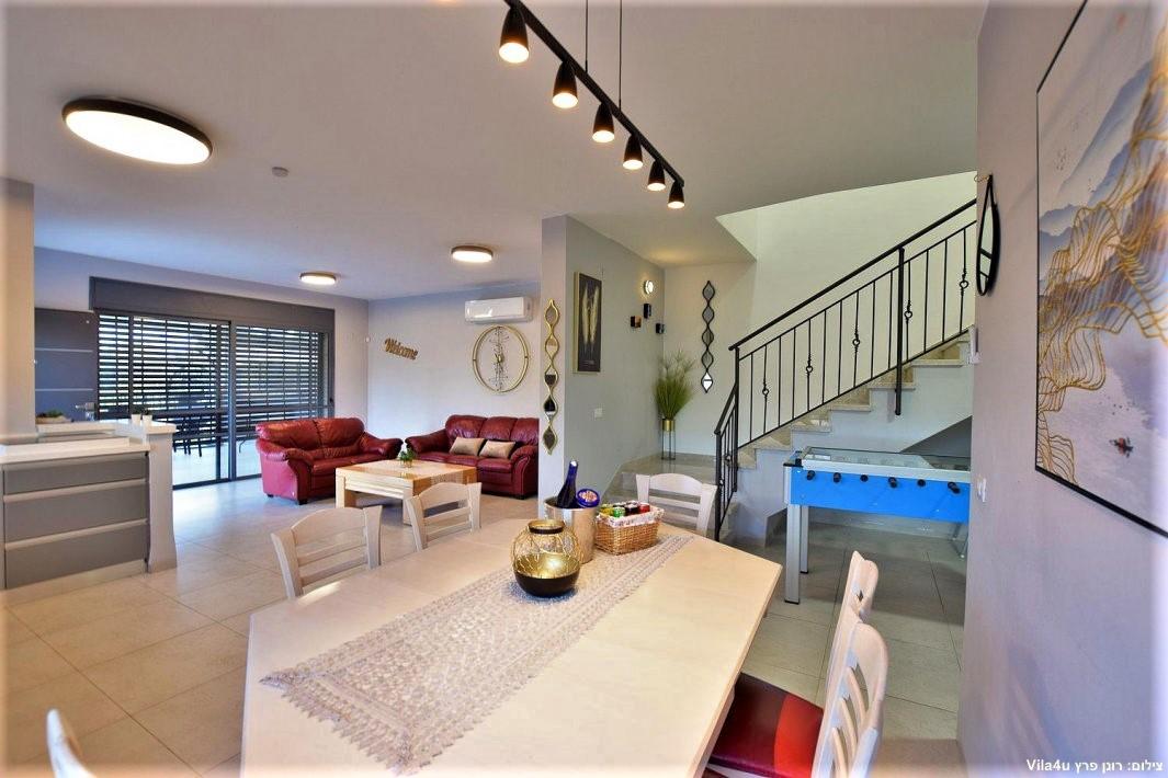 100416 פנים הוילה והחדרים, אחוזת אגם כנרת, וילה  במגדל וילות - Vila