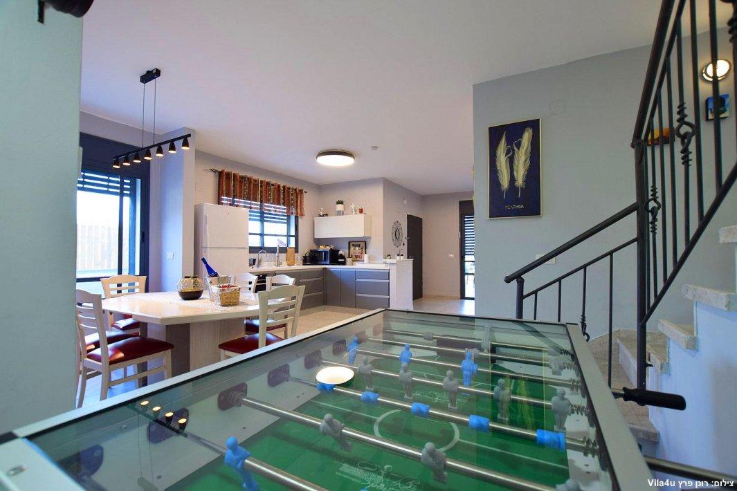 100427 פנים הוילה והחדרים, אחוזת אגם כנרת, וילה  במגדל וילות - Vila