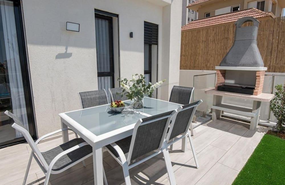 חצר כללי, ארכיטקט ביץ' האוס, וילה  בחדרה וילות - Vila