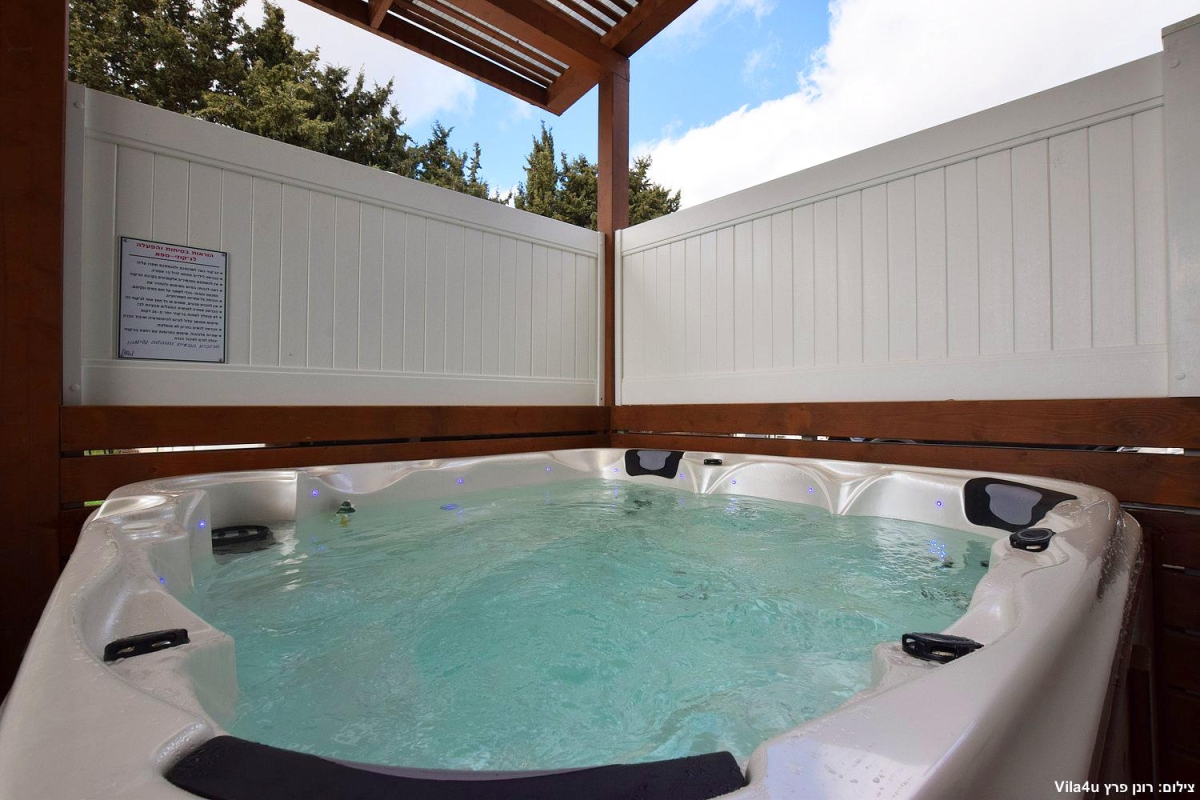 100860 גלריית חוץ, אחוזת עומרי, וילה  בצוריאל וילות - Vila