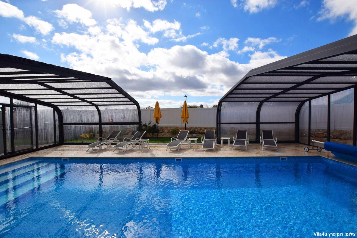 100869 גלריית חוץ, אחוזת עומרי, וילה  בצוריאל וילות - Vila