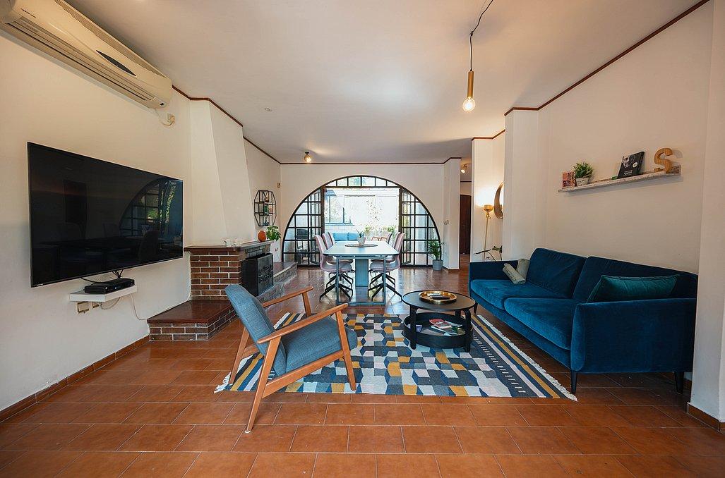 102908 פנים הוילה ומתחם הפטיו, וילה תכלת מול הים, וילה  בהרצליה פיתוח וילות - Vila