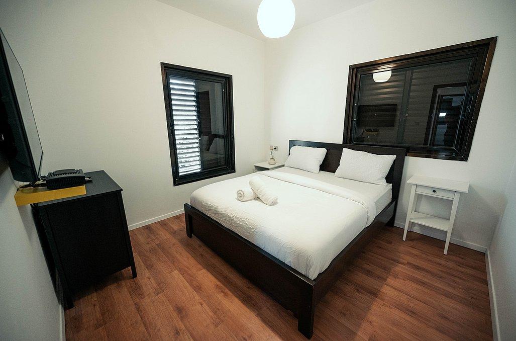 102929 פנים הוילה ומתחם הפטיו, וילה תכלת מול הים, וילה  בהרצליה פיתוח וילות - Vila