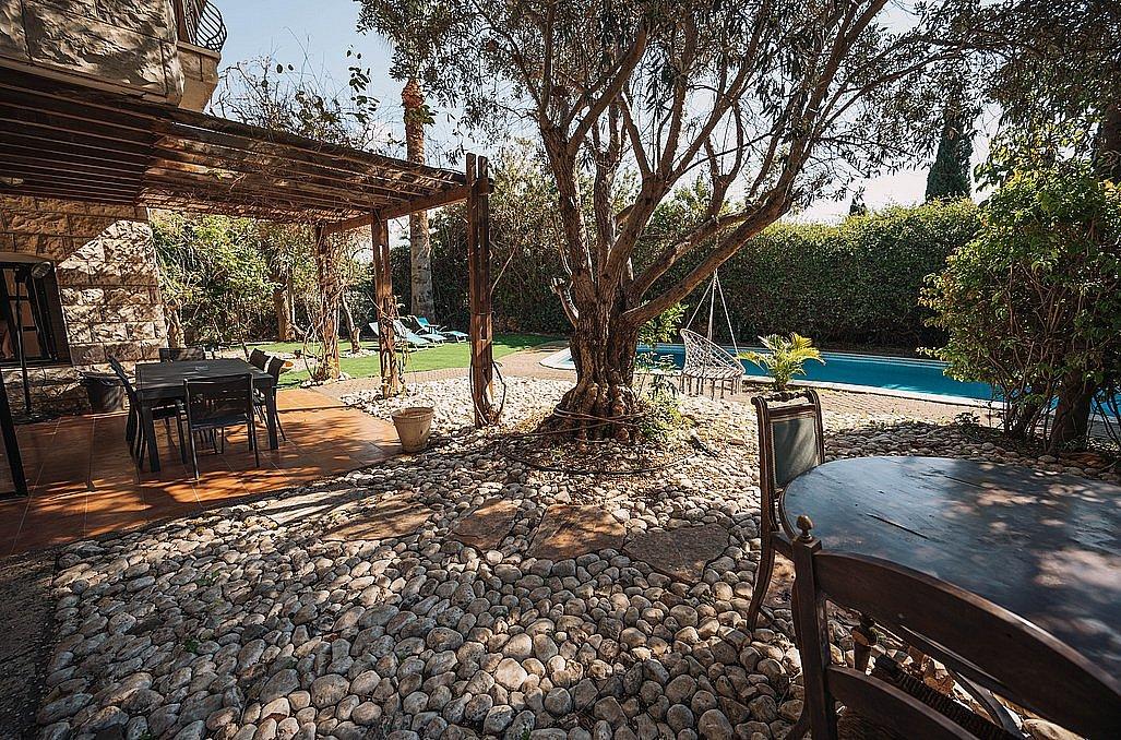 102941 המתחם החיצוני, וילה תכלת מול הים, וילה  בהרצליה פיתוח וילות - Vila