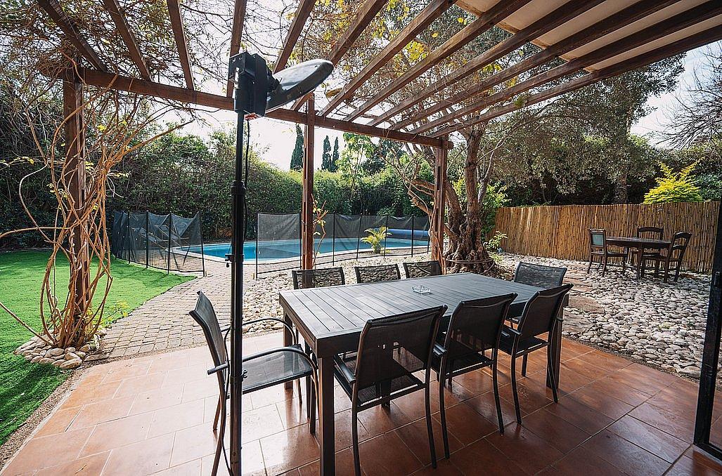 102947 המתחם החיצוני, וילה תכלת מול הים, וילה  בהרצליה פיתוח וילות - Vila