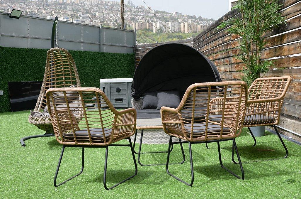 106897 המתחם החיצוני, וילה פאר טבריה, וילה  בטבריה וילות - Vila