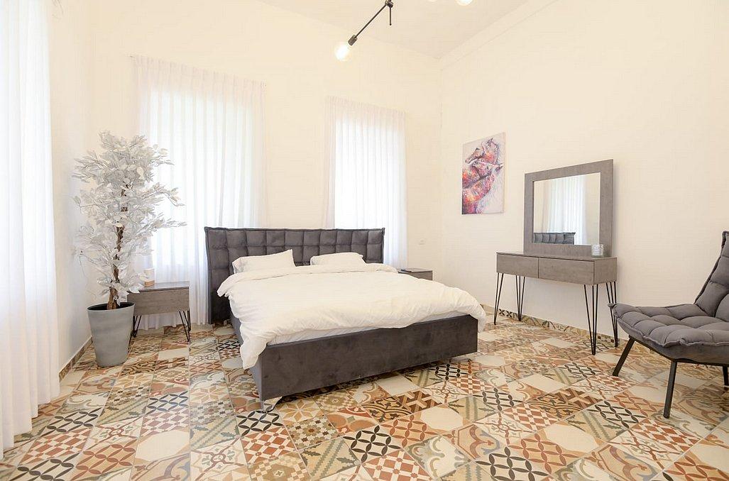 106913 המתחם הפנימי, וילה פאר טבריה, וילה  בטבריה וילות - Vila