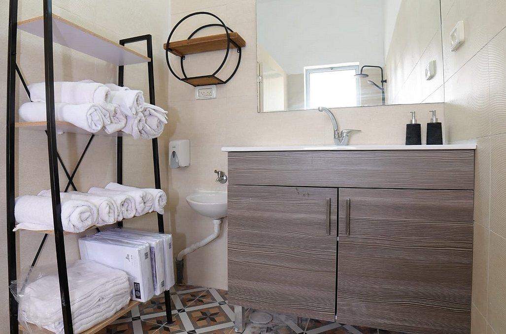 106926 המתחם הפנימי, וילה פאר טבריה, וילה  בטבריה וילות - Vila