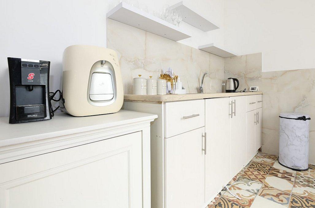 106927 המתחם הפנימי, וילה פאר טבריה, וילה  בטבריה וילות - Vila