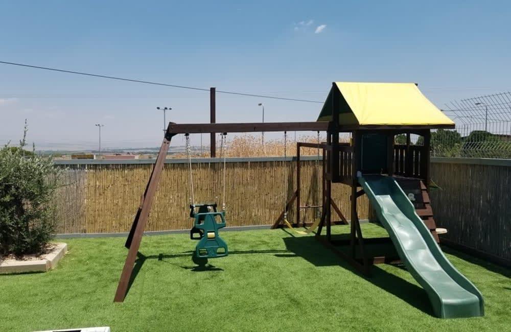 108277 מתחם החצר, וילה חלומות אלה, וילה  בחצור הגלילית וילות - Vila