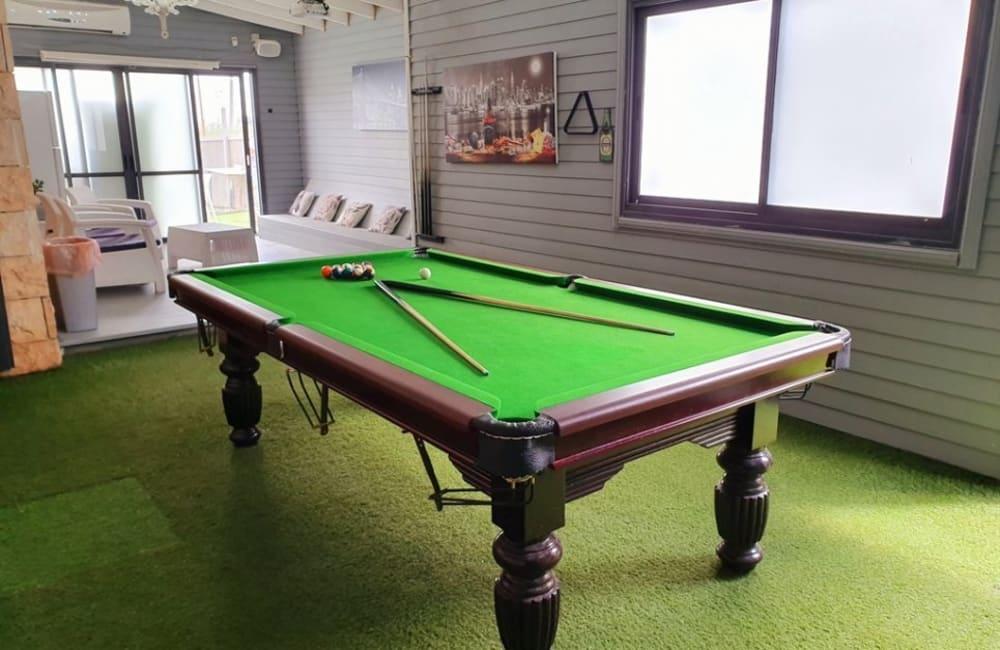 108278 מתחם החצר, וילה חלומות אלה, וילה  בחצור הגלילית וילות - Vila