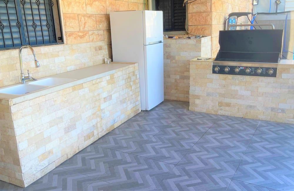 108296 מתחם החצר, וילה חלומות אלה, וילה  בחצור הגלילית וילות - Vila